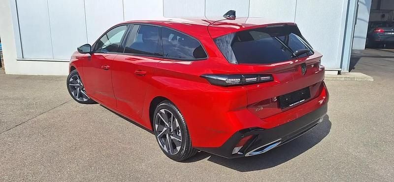 Neu Peugeot 308 SW Allure 136 PS (100 kW) 2025 Rot Kombi