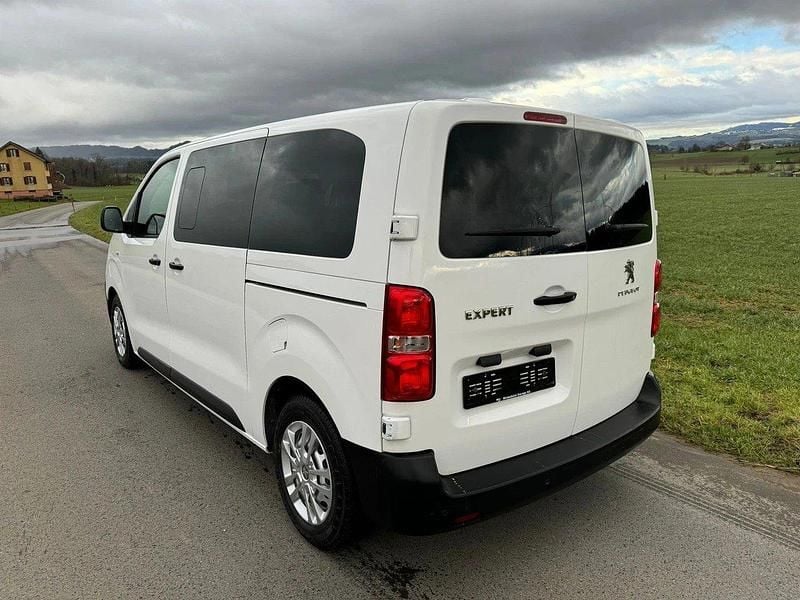 Gebraucht Peugeot Traveller Active 150 PS (110 kW) 2020 Van / Kleinbus