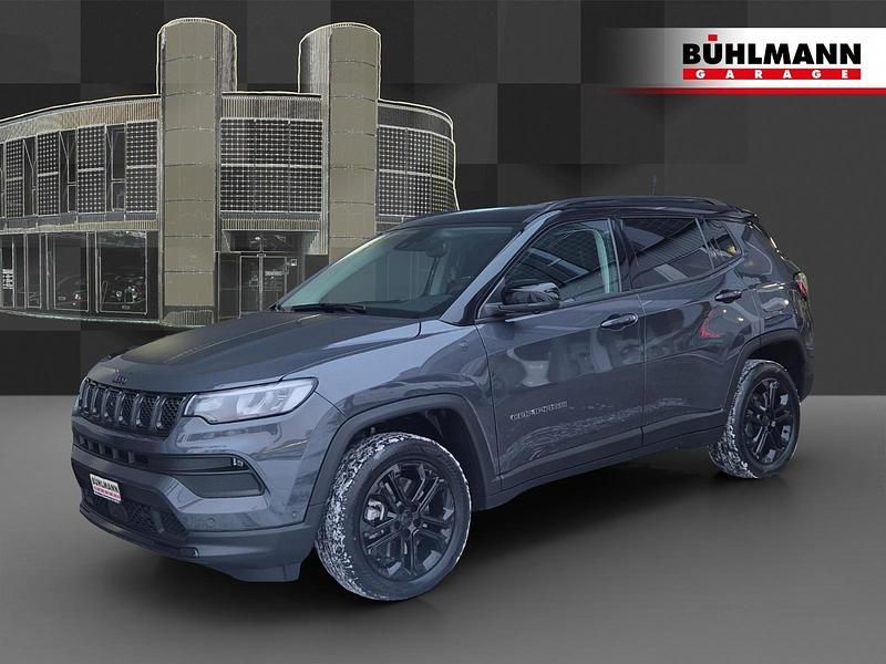 Neu Jeep Compass North 241 PS (177 kW) 2026 Grau SUV