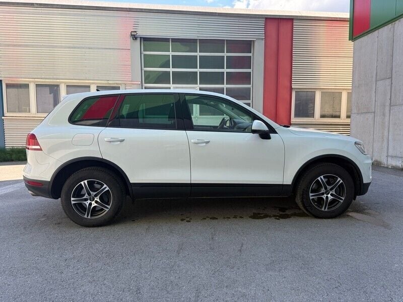 Gebraucht VW Touareg 204 PS (150 kW) 2015 SUV