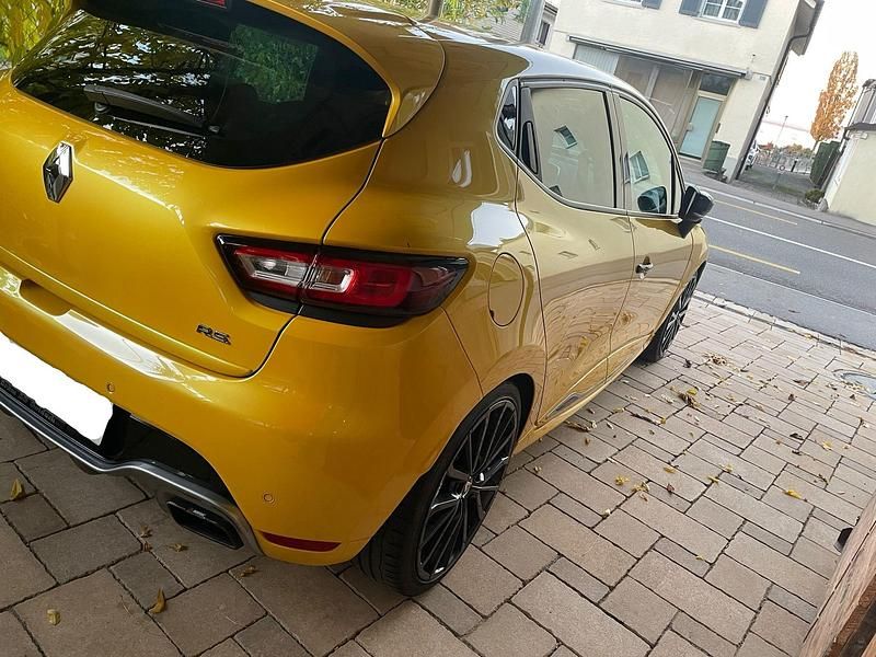 Gebraucht Renault Clio IV Trophy 220 PS (161 kW) 2018