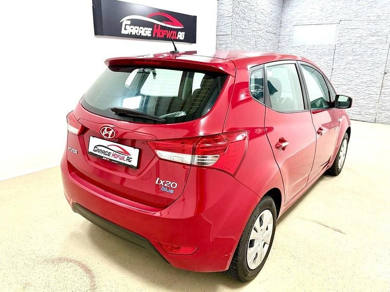 Gebraucht Hyundai ix20 Comfort 90 PS (66 kW) 2013 Kleinwagen