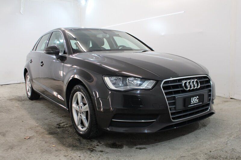 Gebraucht 2013 Audi A3 Sportback Attraction Kleinwagen | CHF 11’999 - Bild 1/4