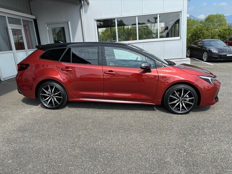 Neu Toyota Corolla Sport 178 PS (130 kW) 2025 Kombi
