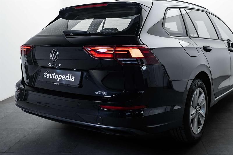 Gebraucht VW Golf VIII Life 130 PS (95 kW) 2023 Kombi