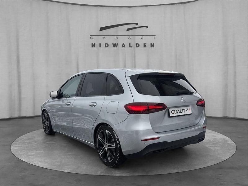 Gebraucht Mercedes B220 Progressive 190 PS (139 kW) 2023 Van / Kleinbus