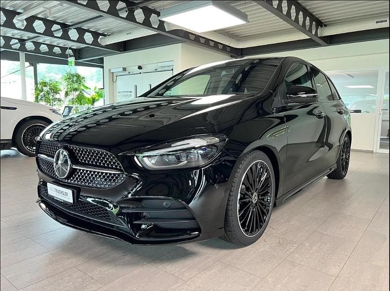 Neu Mercedes B220 AMG line 204 PS (150 kW) 2025 Schwarz Van / Kleinbus