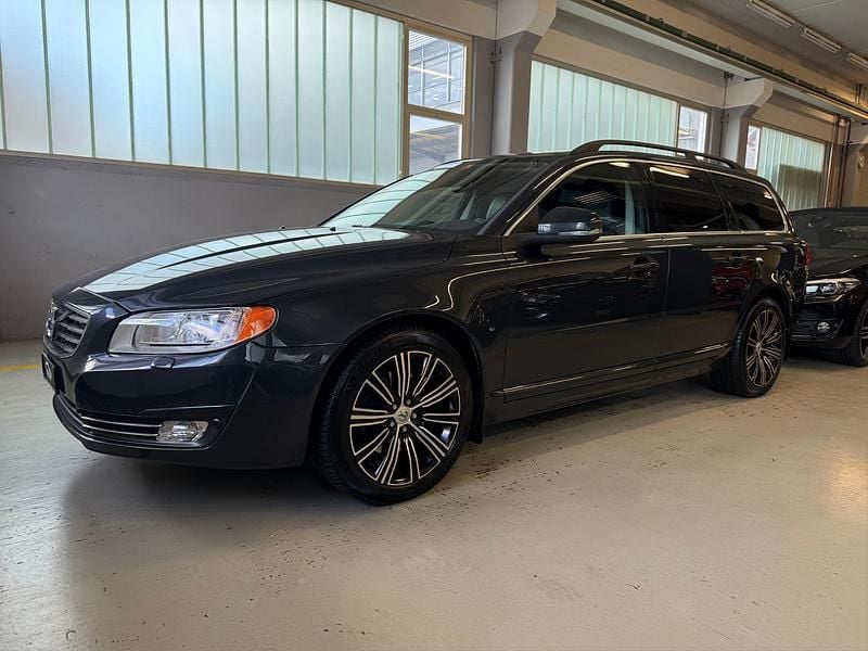 Gebraucht Volvo V70 Momentum 181 PS (133 kW) 2014 Kombi