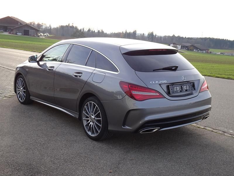 Gebraucht Mercedes CLA200 Shooting Brake Urban 156 PS (114 kW) 2018 Kombi