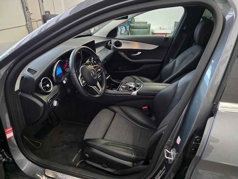Gebraucht Mercedes C180 Avantgarde 156 PS (114 kW) 2021 Grau Kombi