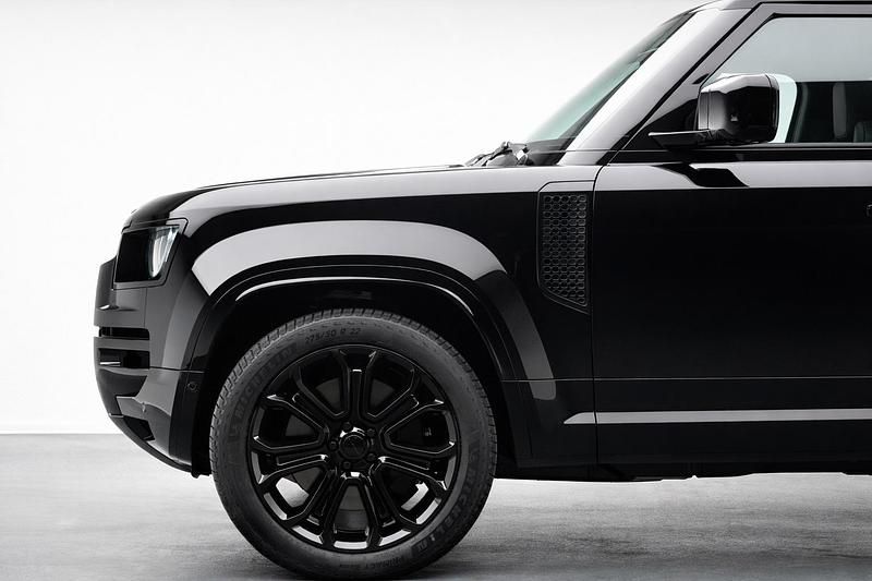 Neu Land Rover Defender 635 PS (467 kW) 2026 Schwarz SUV