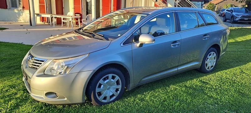 Gebraucht Toyota Avensis Terra 147 PS (108 kW) 2009 Kombi