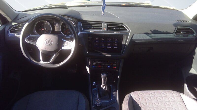 Gebraucht VW Tiguan Life 190 PS (139 kW) 2021 SUV