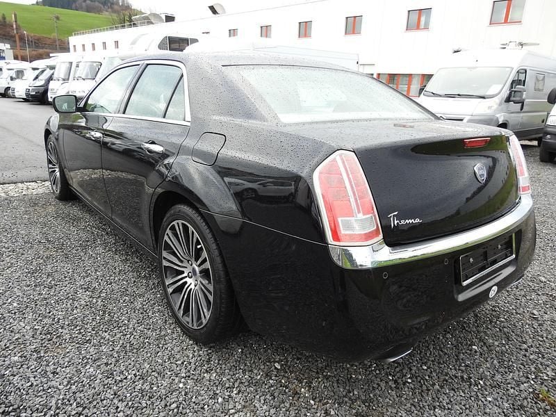 Gebraucht Lancia Thema 239 PS (175 kW) 2013 Limousine