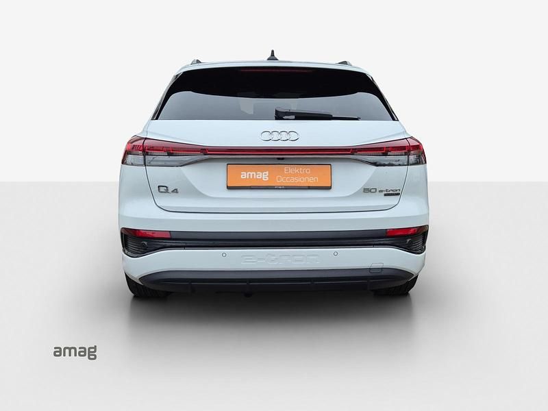 Gebraucht Audi Q4 e-tron Ambiente 219 kW (299 PS) 2021 Gletscherweiss metallic SUV