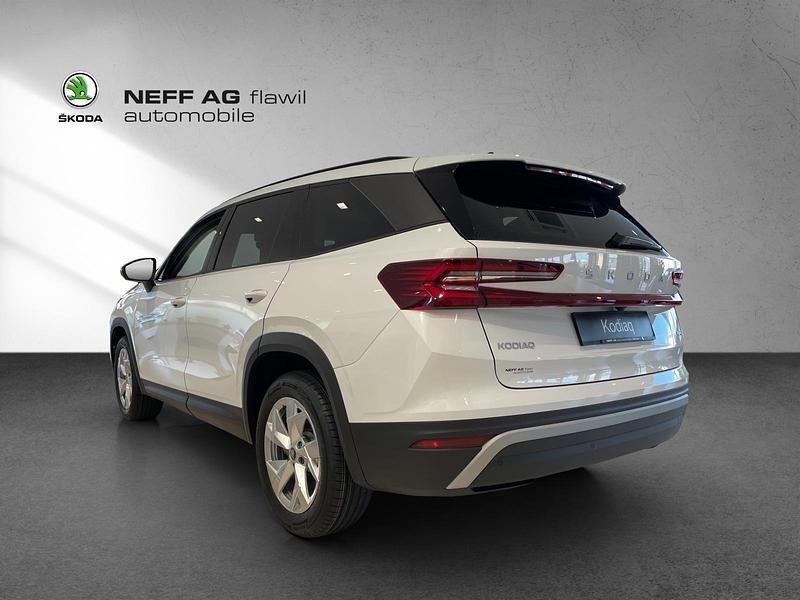 Neu Skoda Kodiaq Dynamic 193 PS (141 kW) 2025 Weiss SUV