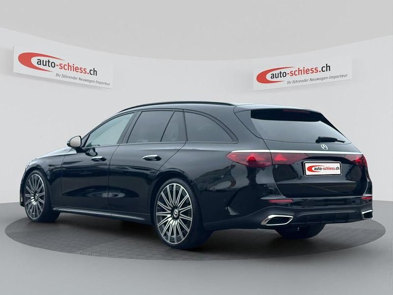 Gebraucht Mercedes E220 AMG 197 PS (144 kW) 2024 Kombi