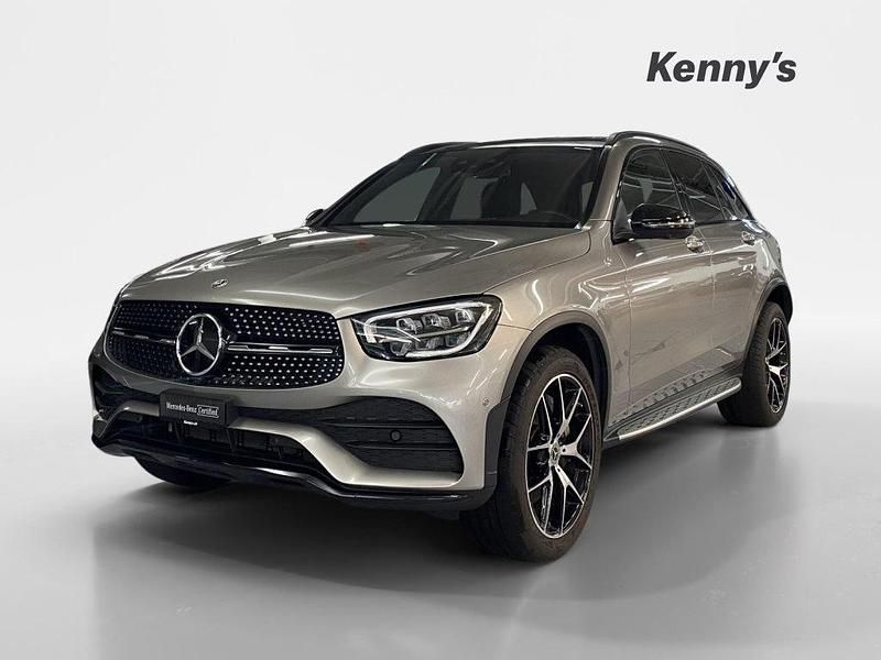 Gebraucht Mercedes GLC300e AMG line 317 PS (233 kW) 2021 SUV