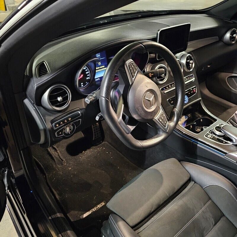 Gebraucht Mercedes C180 AMG line 156 PS (114 kW) 2018 Cabrio
