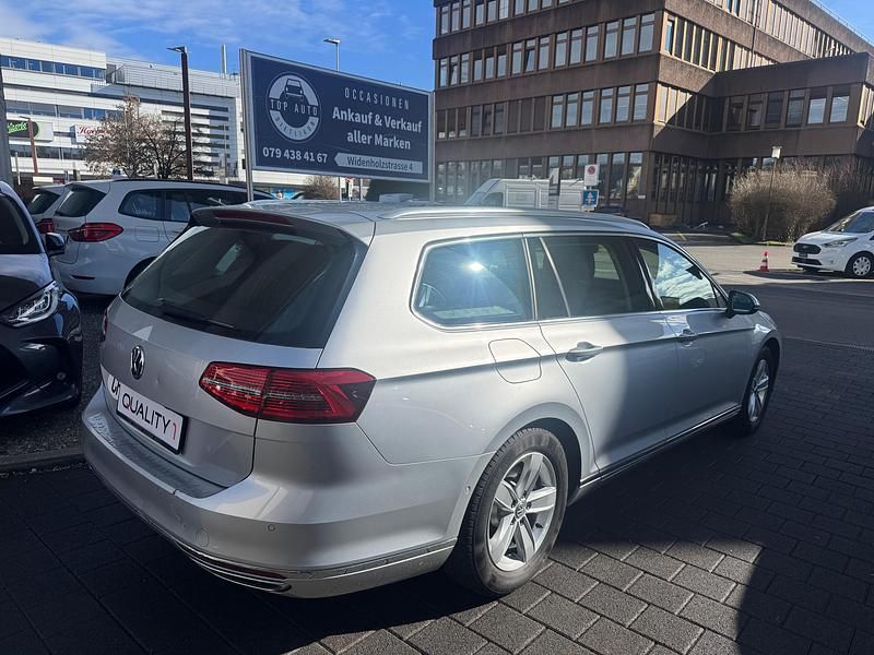 Gebraucht VW Passat Highline 220 PS (161 kW) 2015 Kombi