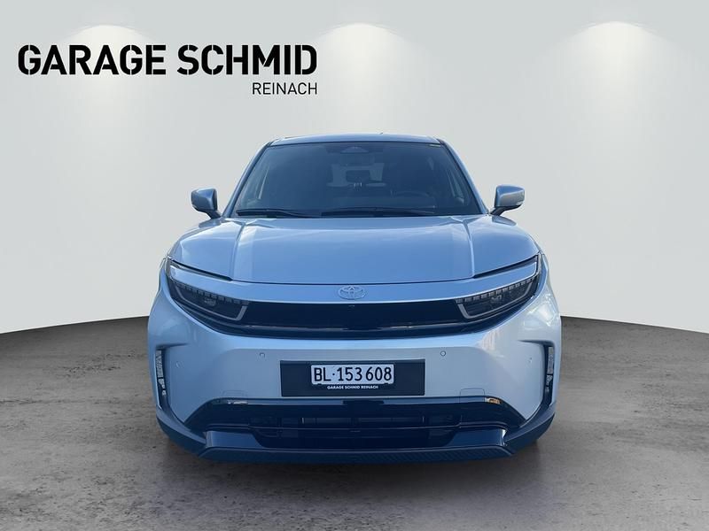 Neu Toyota Urban Cruiser Comfort 105 kW (144 PS) 2025 Silber SUV