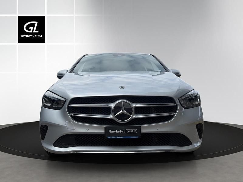 Gebraucht Mercedes B200 Progressive 163 PS (119 kW) 2019 Grau Van / Kleinbus