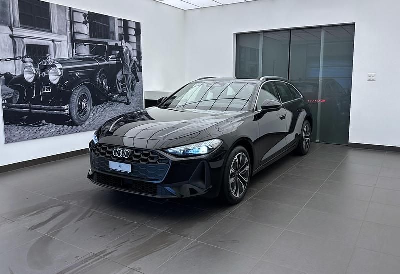 Schwarz Gebraucht 2024 Audi A5 Attraction Coupé | CHF 59’900 (Teuer) - Bild 1/4