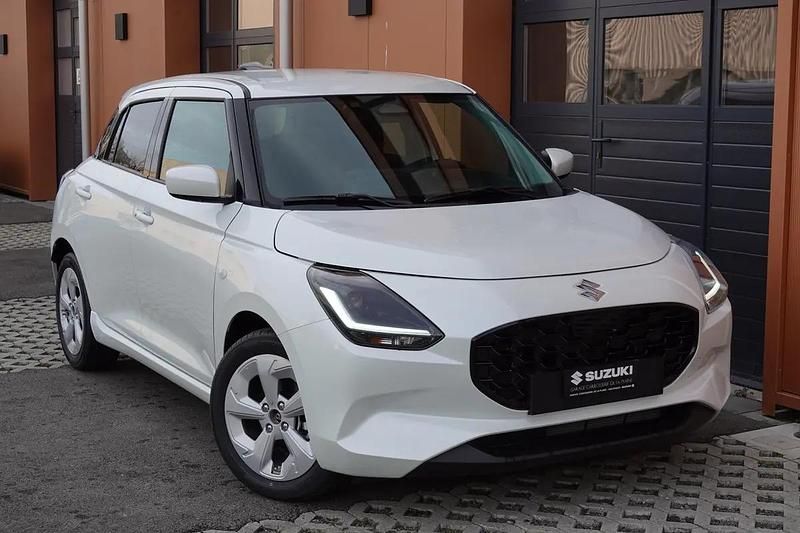 Neu Suzuki Swift 81 PS (59 kW) 2026 Weiss Kleinwagen