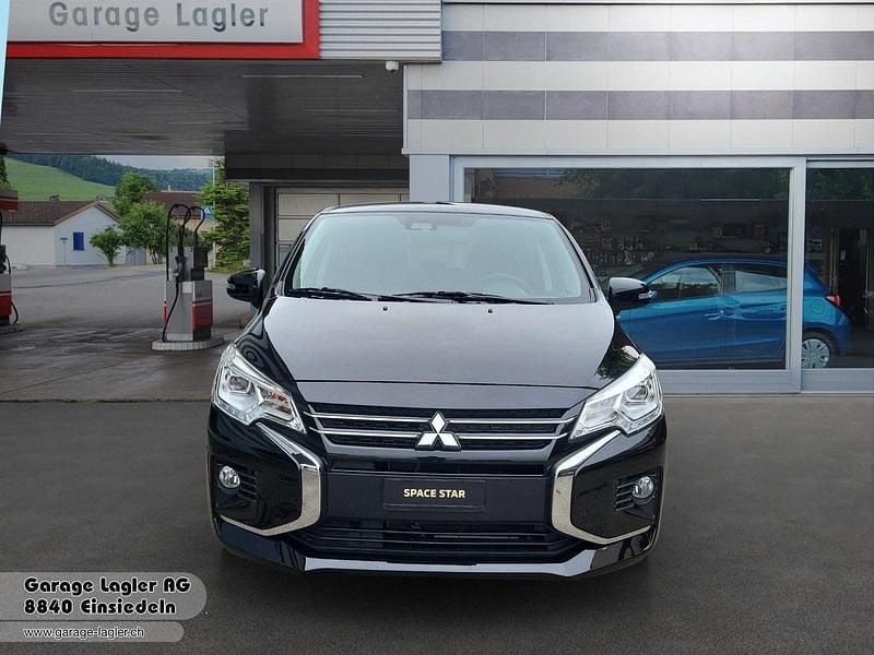 Gebraucht Mitsubishi Space Star Intense+ 71 PS (52 kW) 2024 Schwarz Limousine