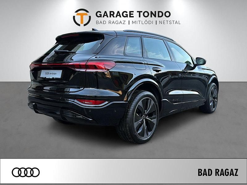 Neu Audi SQ6 e-tron Ambiente 360 kW (490 PS) 2026 SUV