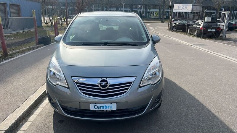 Gebraucht Opel Meriva Color Edition 140 PS (102 kW) 2012 Van / Kleinbus
