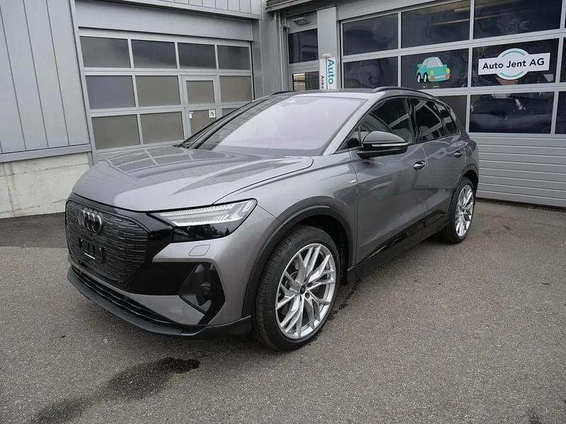 Gray Gebraucht 2025 Audi Q4 e-tron S-Line SUV | CHF 44’750 (Guter Preis) - Bild 1/4