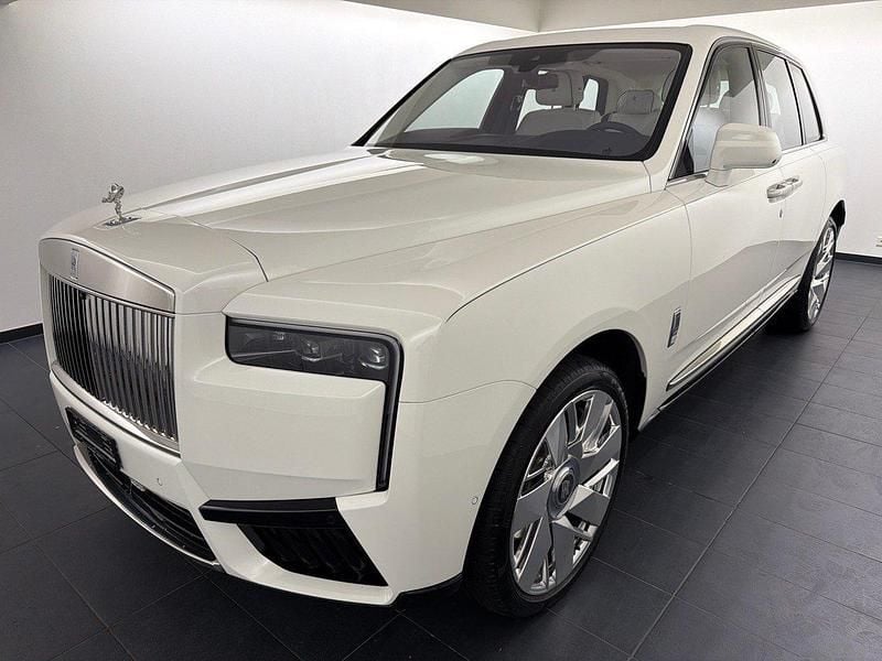 Gebraucht Rolls Royce Cullinan 571 PS (419 kW) 2025 SUV
