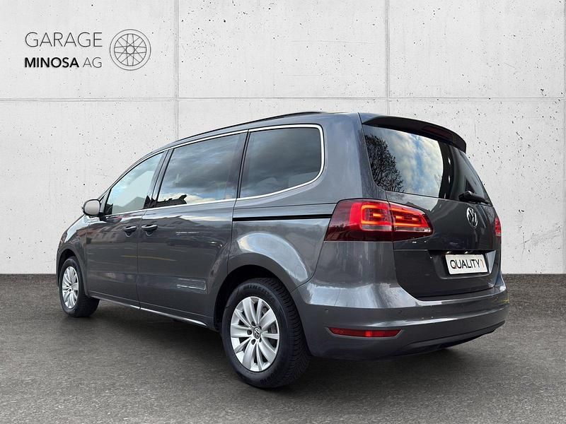 Gebraucht VW Sharan Comfortline 150 PS (110 kW) 2021 Van / Kleinbus