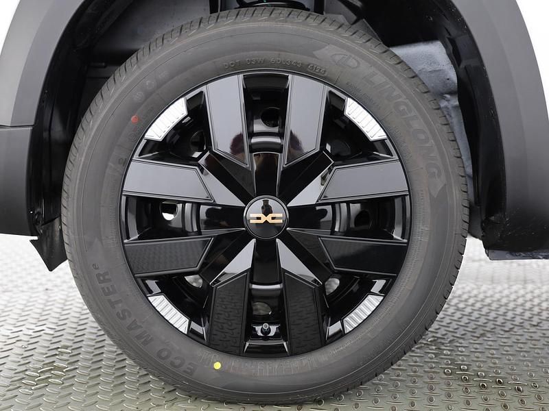 Neu Dacia Spring Extreme 47 kW (65 PS) 2025 Weiss Kleinwagen