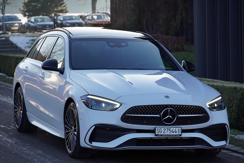 Gebraucht Mercedes C220 AMG line 200 PS (147 kW) 2024