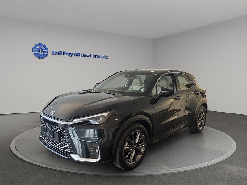 Neu Lexus LBX 136 PS (100 kW) 2026 Schwarz SUV