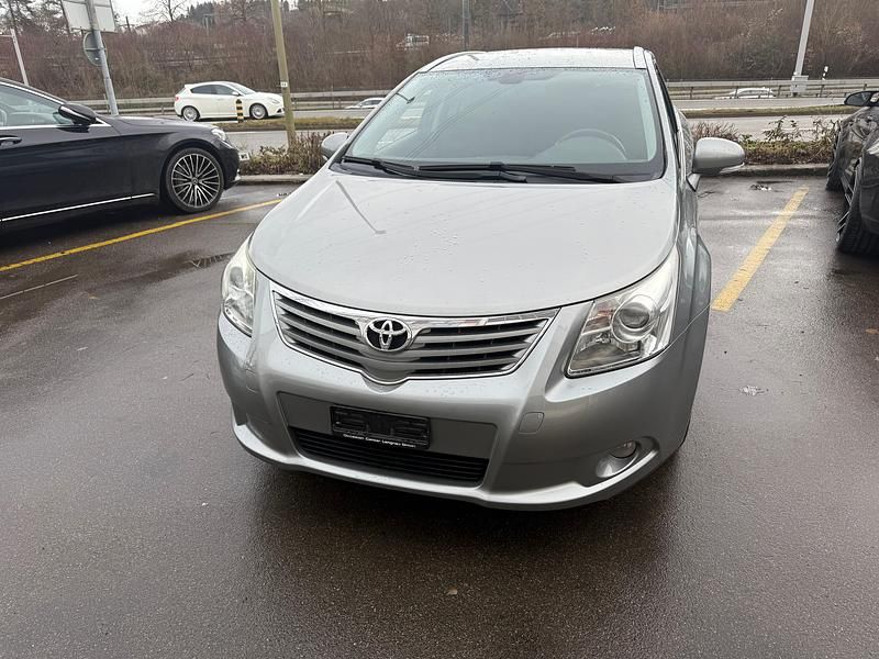 Gebraucht Toyota Avensis Luna 152 PS (111 kW) 2011 Kombi