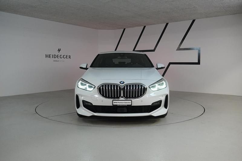 Gebraucht BMW 120 M Sport 190 PS (139 kW) 2024 Weiss Kleinwagen