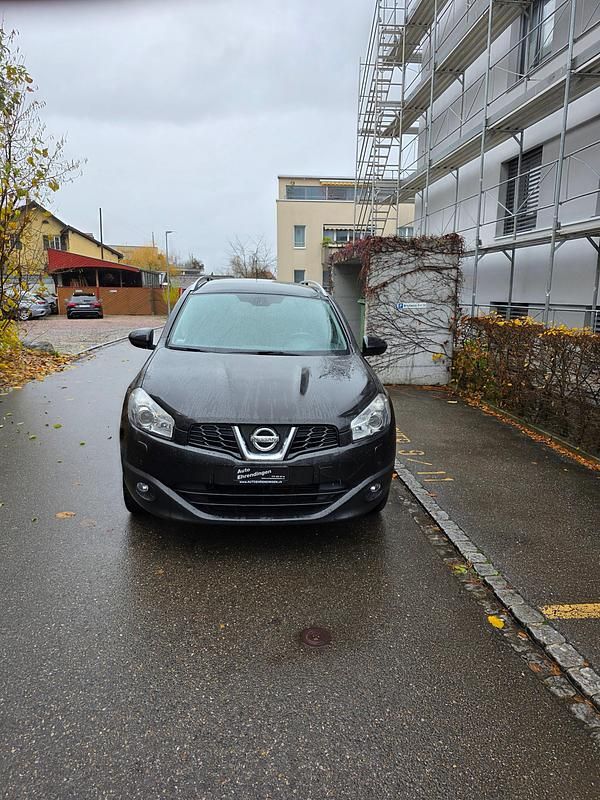 Gebraucht Nissan Qashqai +2 Tekna 141 PS (103 kW) 2010 SUV