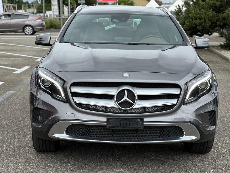 Gebraucht Mercedes GLA250 Urban 211 PS (155 kW) 2016 Anthrazit SUV