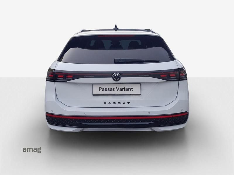 Gebraucht VW Passat R-line 272 PS (200 kW) 2025 Pure white  schwarz Kombi