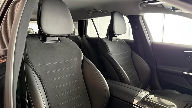 Gebraucht Mercedes C200 AMG line 227 PS (166 kW) 2021 Kombi