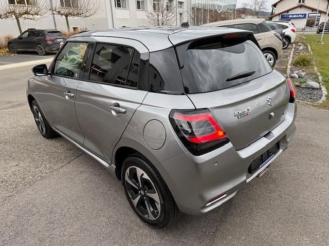 Neu Suzuki Swift 82 PS (60 kW) 2025 Silber Limousine