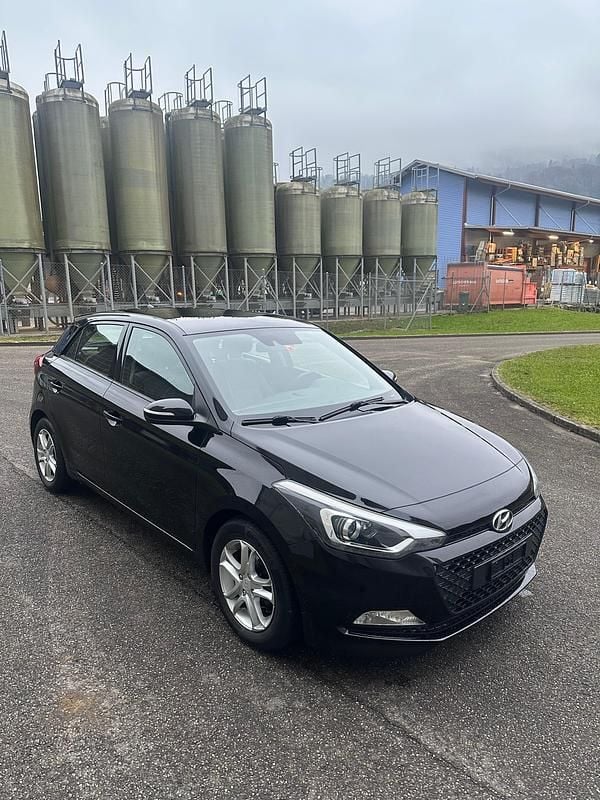 Gebraucht 2016 Hyundai i20 | CHF 11’900 (Fairer Preis) - Bild 1/4