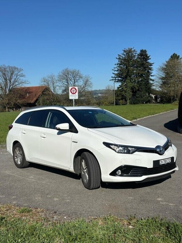 Gebraucht 2018 Toyota Auris Hybrid Comfort | CHF 12’500 - Bild 1/4
