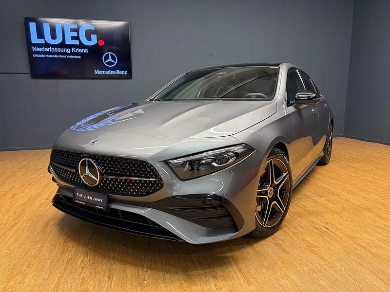 Gebraucht Mercedes A200 AMG 163 PS (119 kW) 2024 Grau Limousine