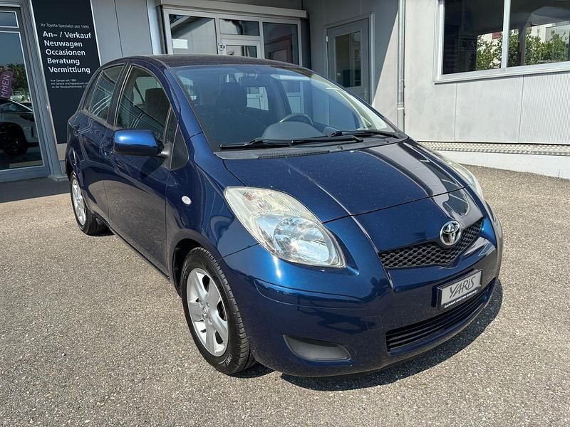 Gebraucht 2010 Toyota Yaris Luna | CHF 4’900 (Fairer Preis) - Bild 1/4