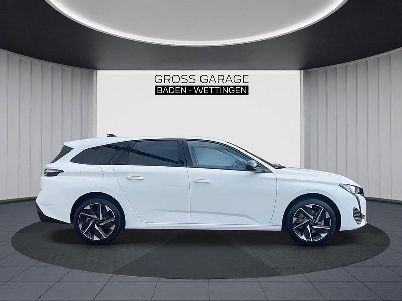 Gebraucht Peugeot 308 SW Allure 130 PS (95 kW) 2023 Kombi