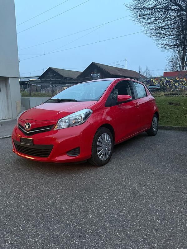 Gebraucht 2012 Toyota Yaris | CHF 6’700 - Bild 1/4